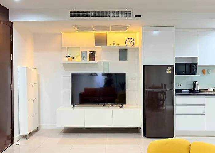 Tc Contel At Charan Phrom Phong - Ginger