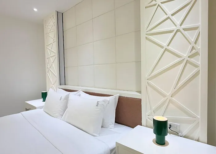 Tc Contel At Charan Phrom Phong - Ginger Bangkok
